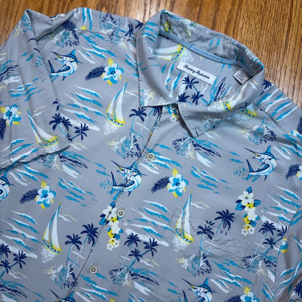 Tommy Bahama Shirt Mens XXL Gray Tropical Marlin Sailboat Viscose Button Up